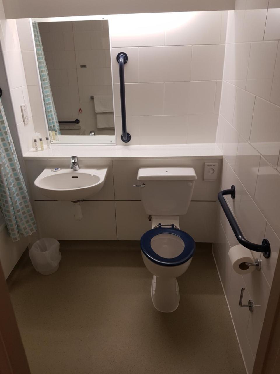 Ibis Budget נאטספורד מראה חיצוני תמונה